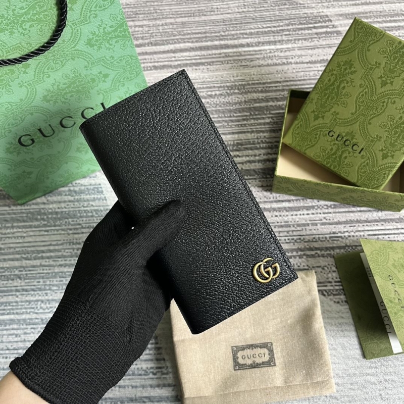 G*u*i wallets & purse
